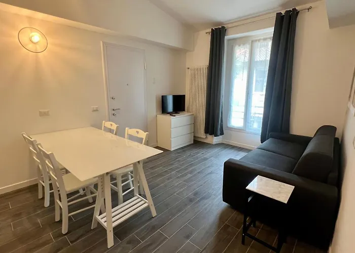 Apartamento Meschihouse - Liberty 25 *